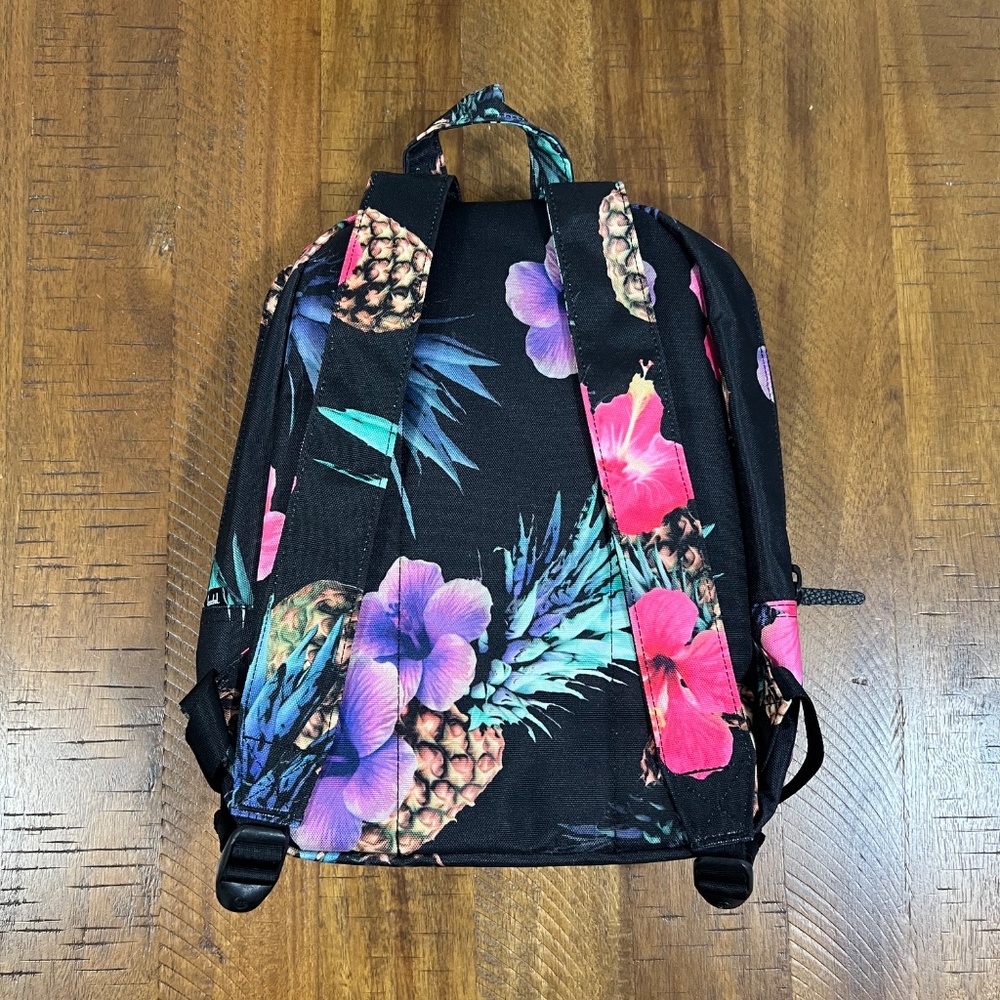 NWOT Herschel Supply Company Grove XS Black Pineapple Backpack - Picture 2 of 5